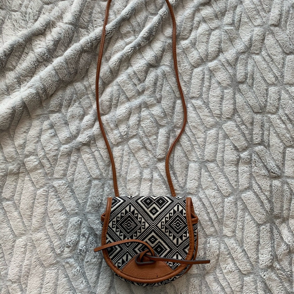 Small Crossbody- Black and white print
